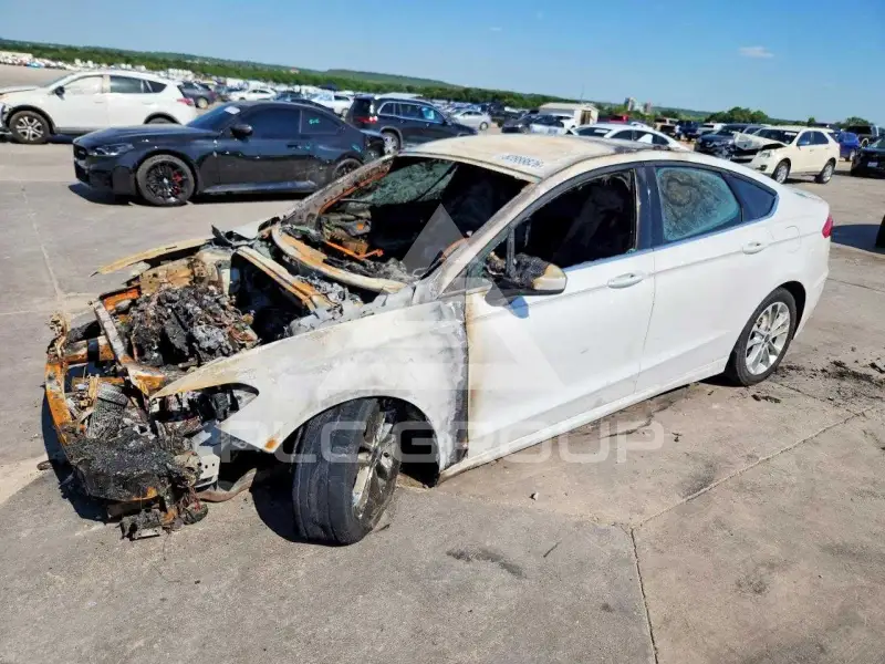 2020 Ford FUSION фото