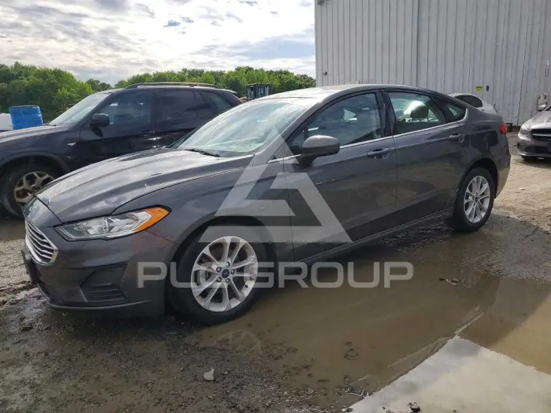 2020 Ford FUSION photo