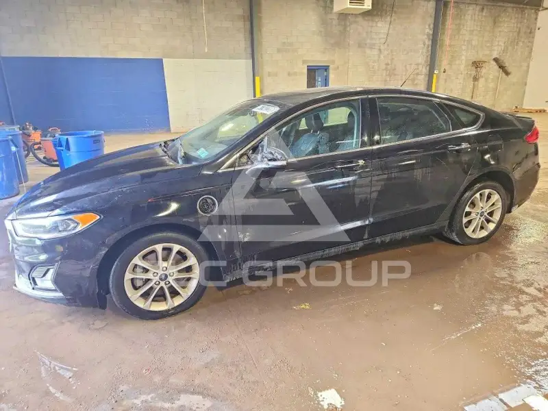 2020 Ford FUSION фото