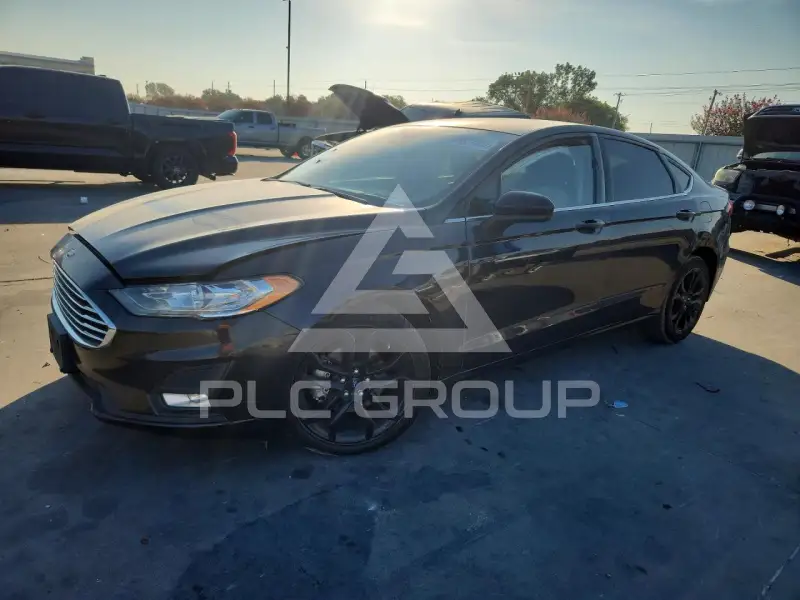 2020 Ford FUSION photo