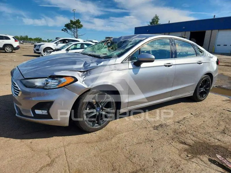 2020 Ford FUSION photo