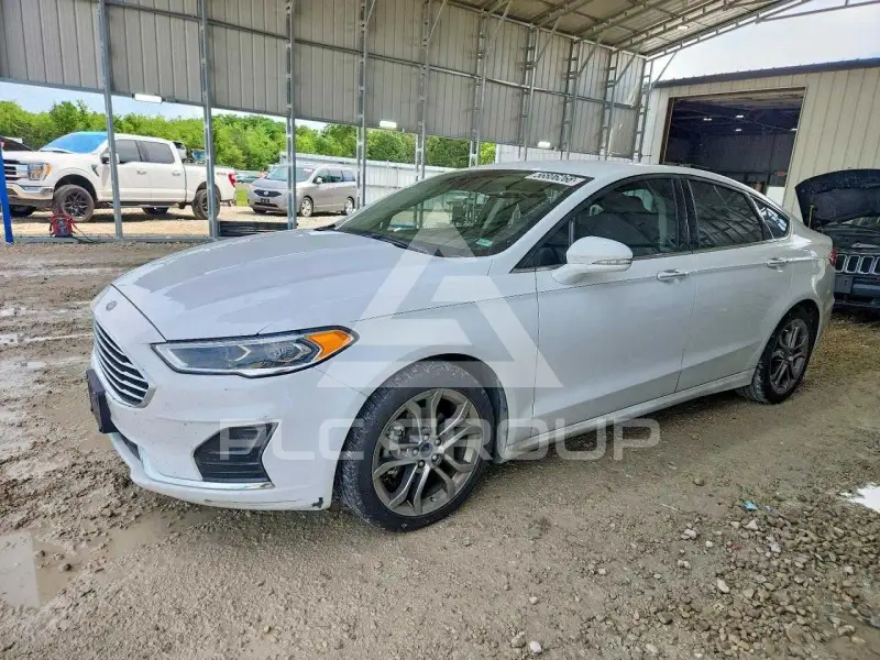 2020 Ford FUSION photo