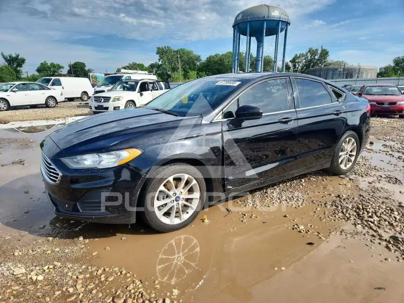 2020 Ford FUSION фото
