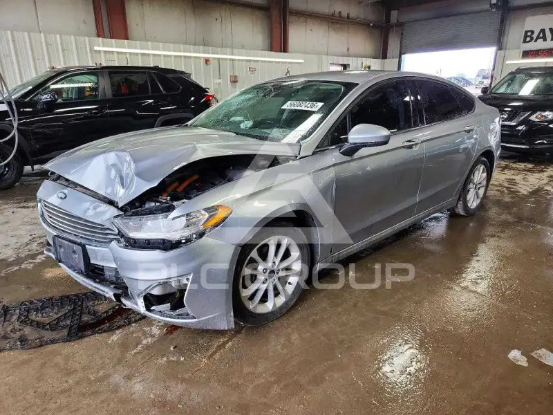 2020 Ford FUSION photo