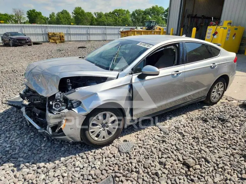 2020 Ford FUSION photo
