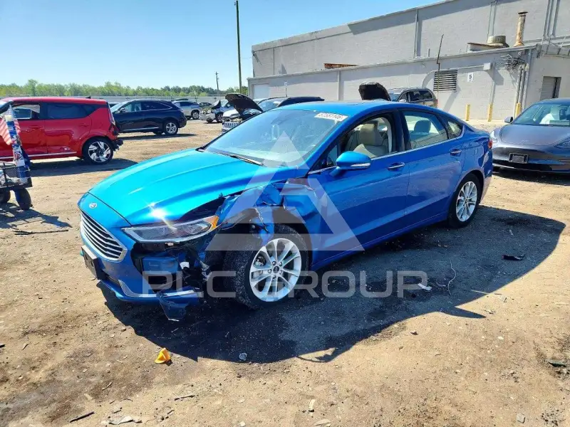 2020 Ford FUSION фото