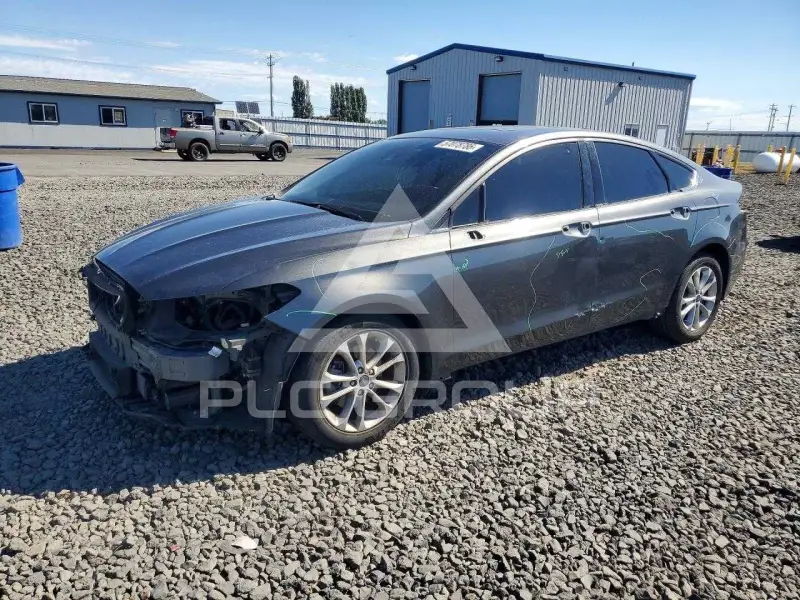 2020 Ford FUSION photo