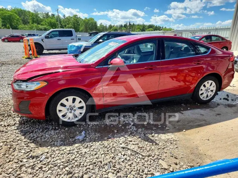 2020 Ford FUSION фото