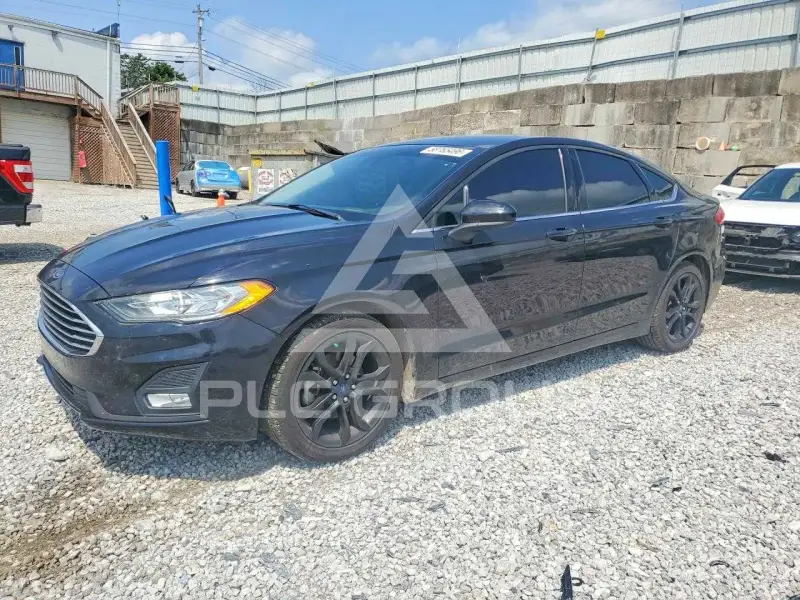 2020 Ford FUSION photo