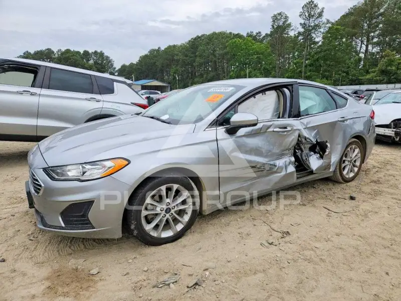 2020 Ford FUSION фото