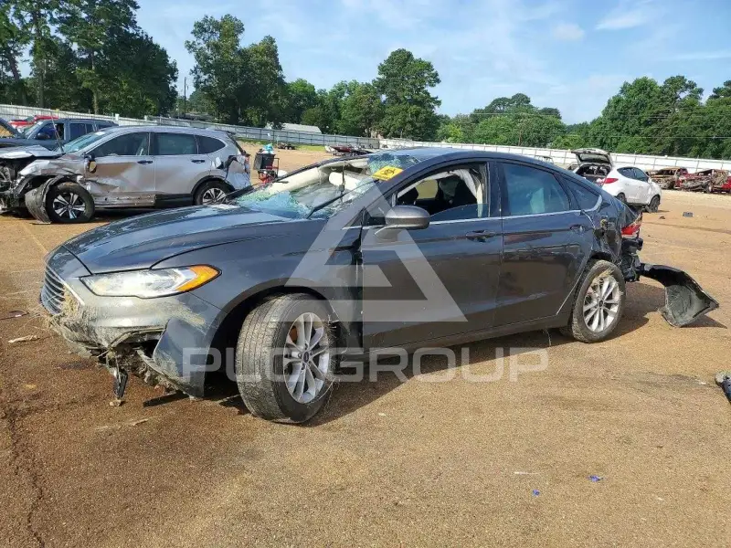 2020 Ford FUSION фото