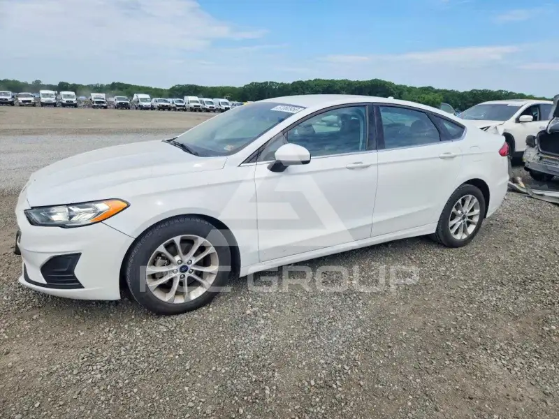 2020 Ford FUSION photo