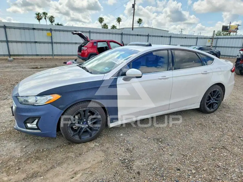 2020 Ford FUSION фото