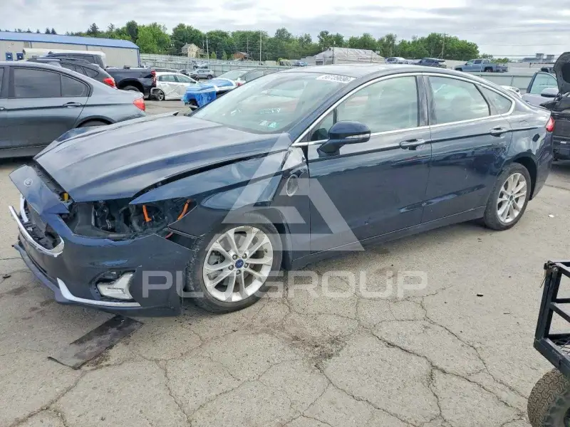 2020 Ford FUSION photo