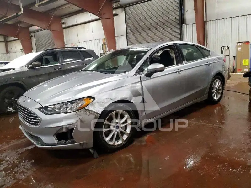 2020 Ford FUSION фото