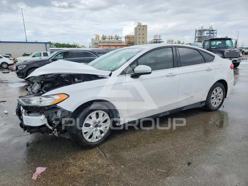 2020 Ford FUSION photo