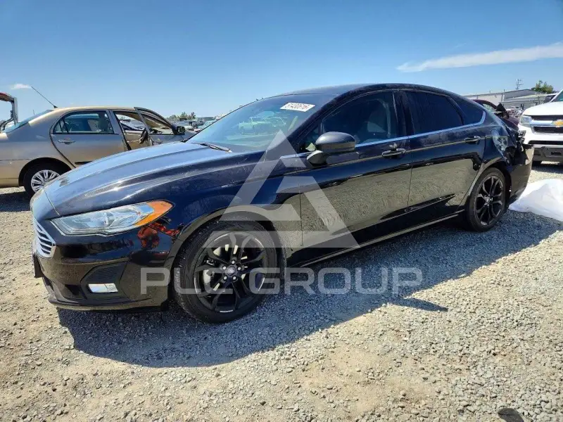 2020 Ford FUSION photo