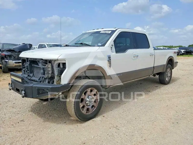 2020 Ford F-350 photo