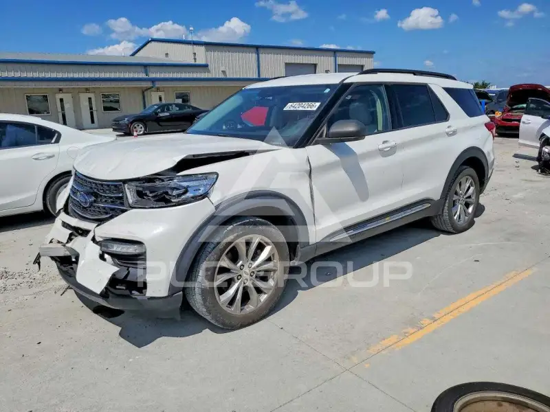 2020 Ford EXPLORER photo