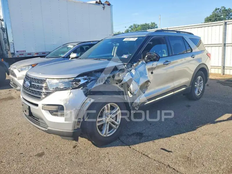 2020 Ford EXPLORER photo