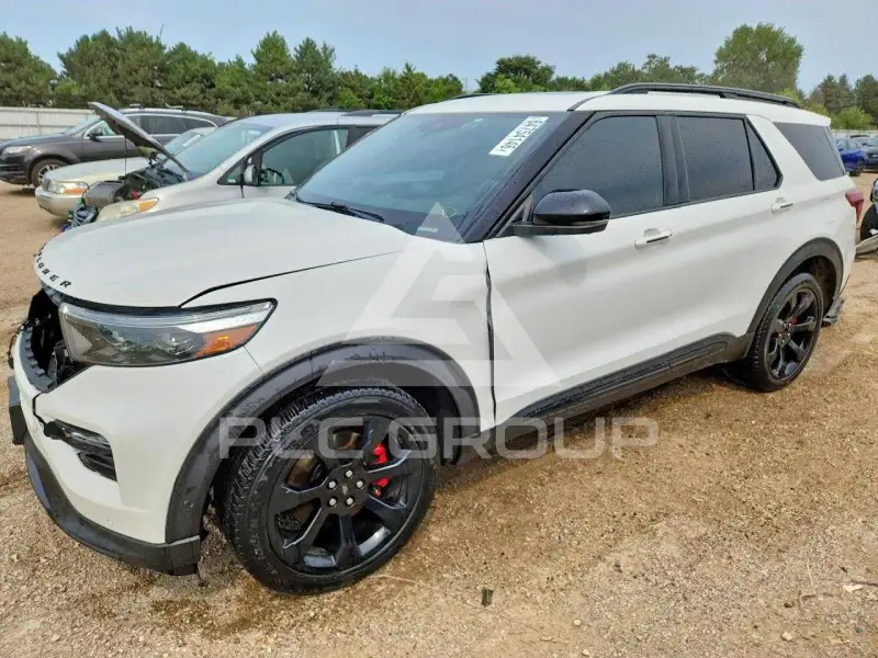 2020 Ford EXPLORER photo