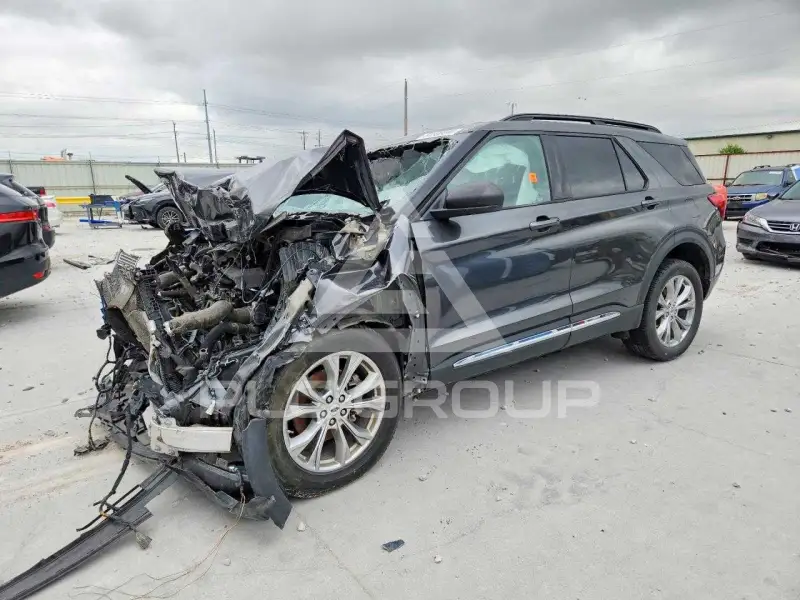 2020 Ford EXPLORER photo