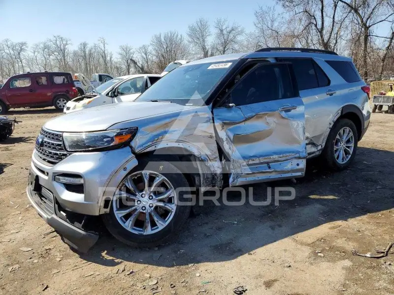 2020 Ford EXPLORER photo