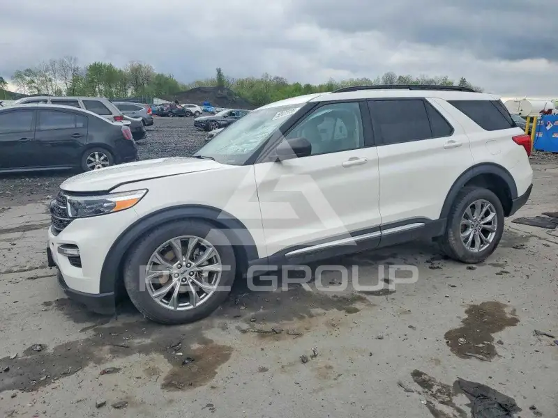 2020 Ford EXPLORER photo