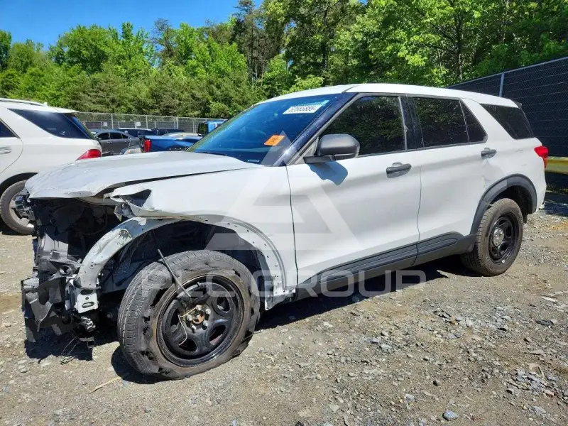 2020 Ford EXPLORER photo