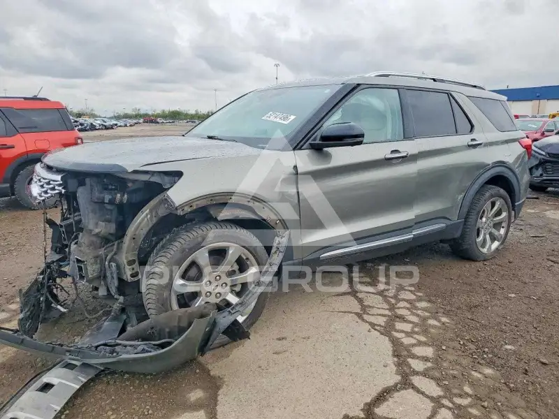 2020 Ford EXPLORER photo