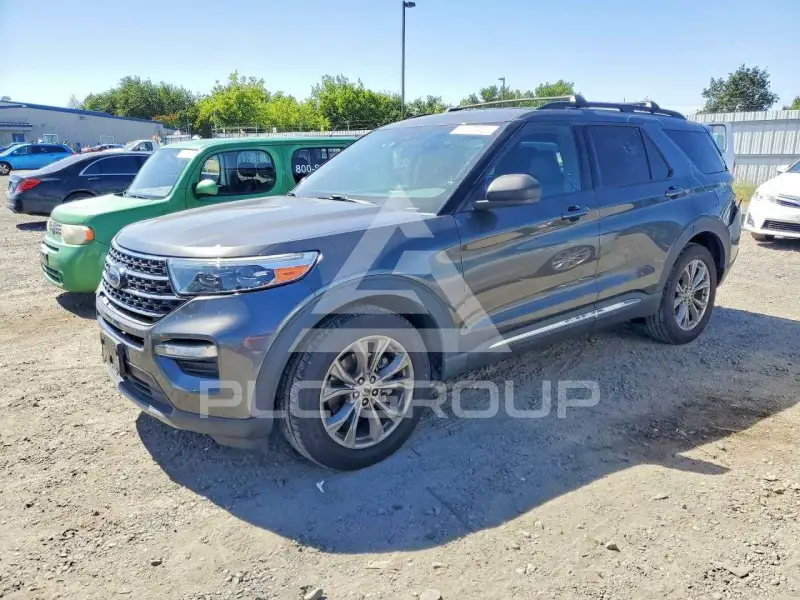 2020 Ford EXPLORER photo