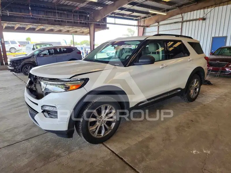 2020 Ford EXPLORER photo