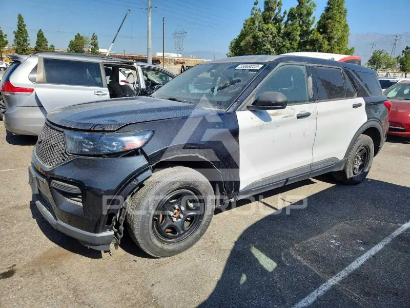 2020 Ford EXPLORER photo