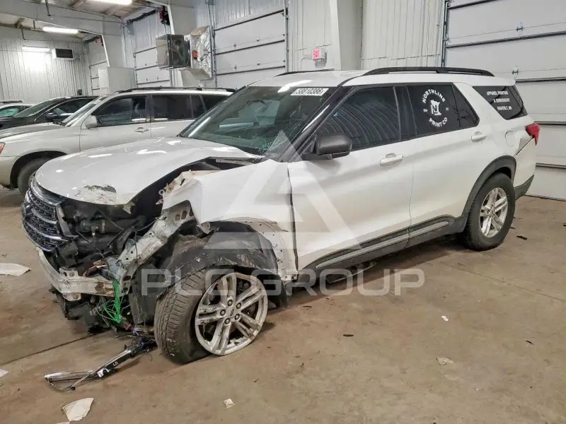 2020 Ford EXPLORER photo