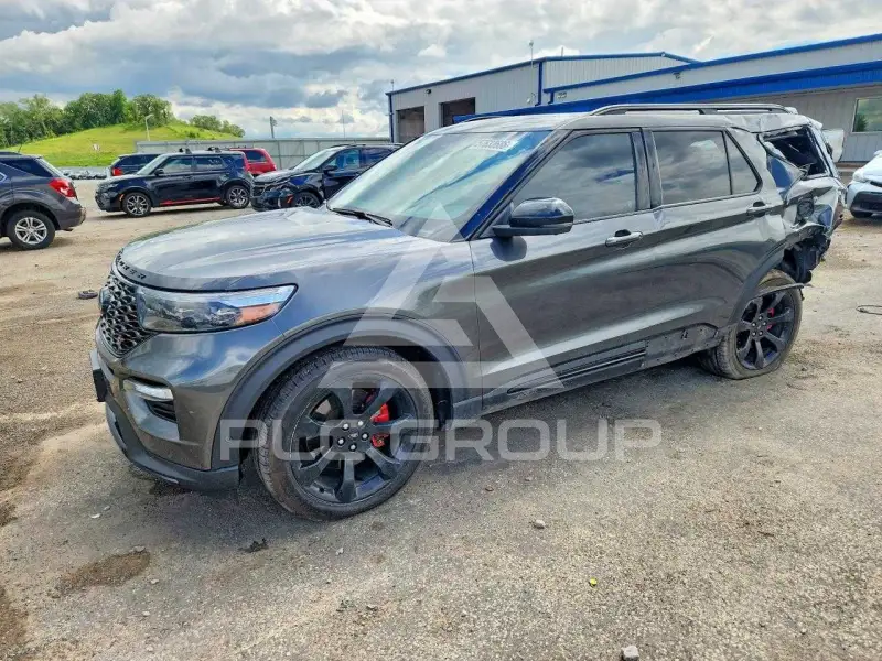 2020 Ford EXPLORER photo