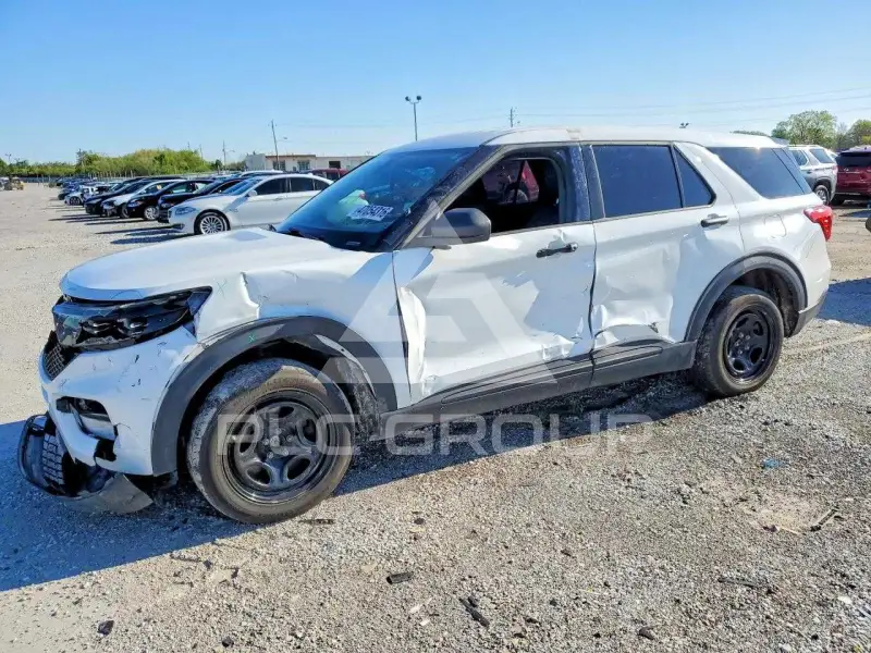 2020 Ford EXPLORER photo