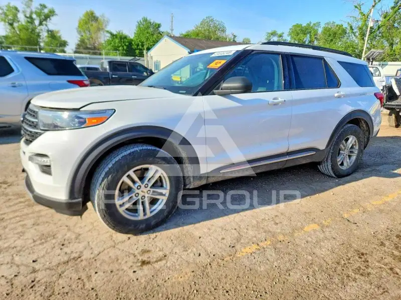 2020 Ford EXPLORER photo