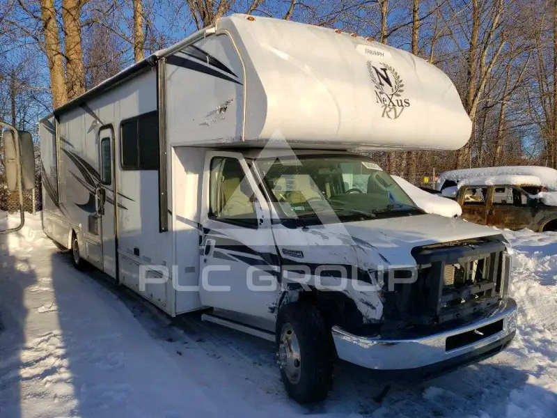 2020 Ford E-450 фото