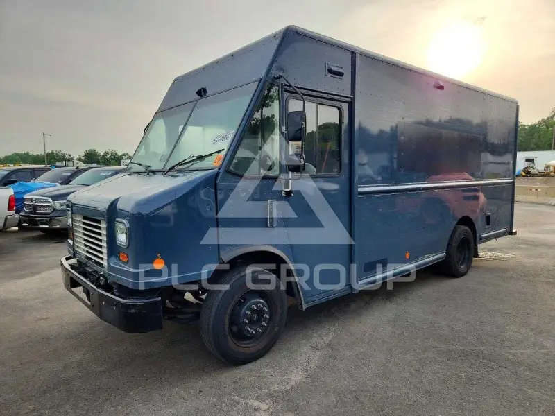 2020 Ford F-590 photo