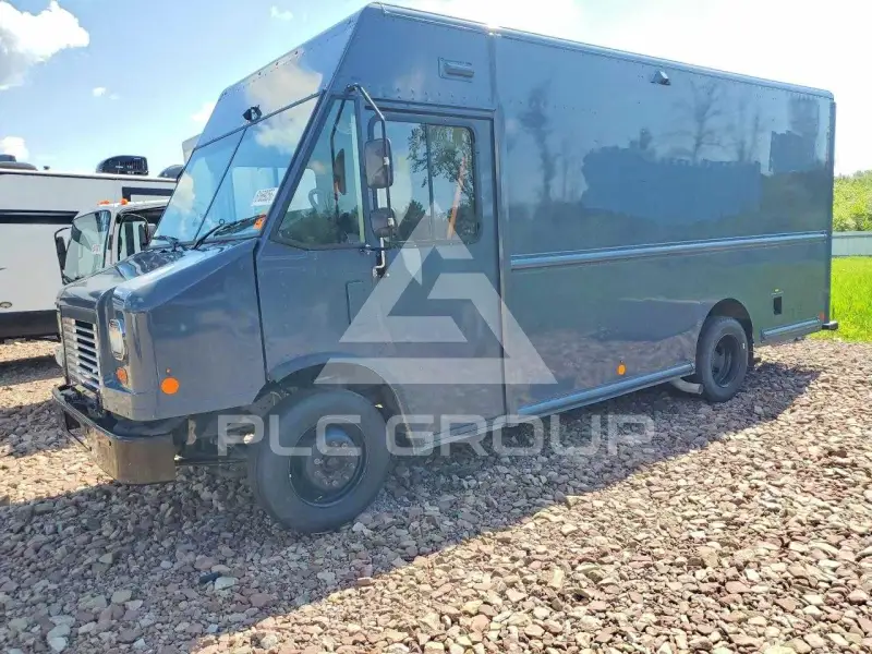 2020 Ford F photo