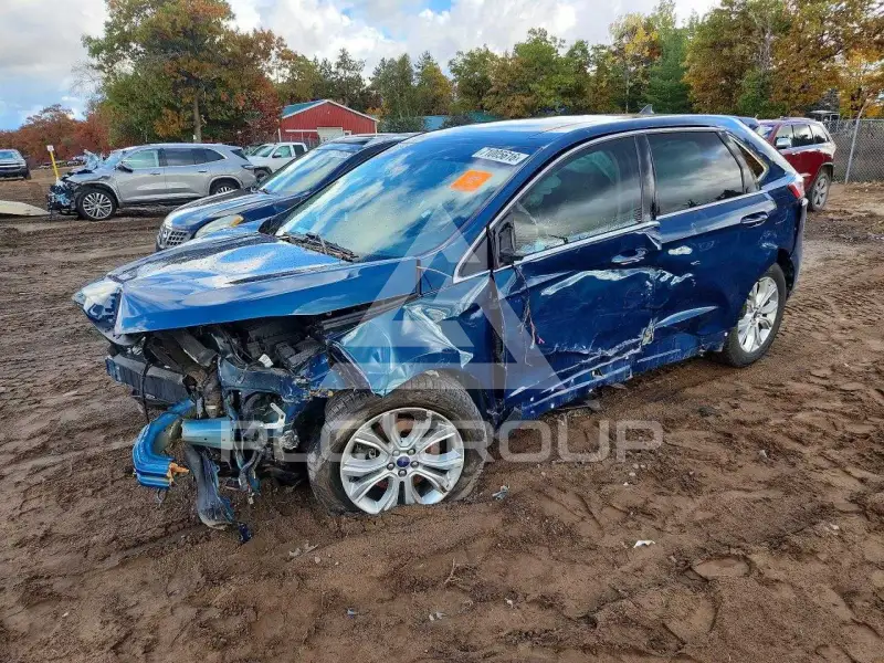 2020 Ford EDGE photo
