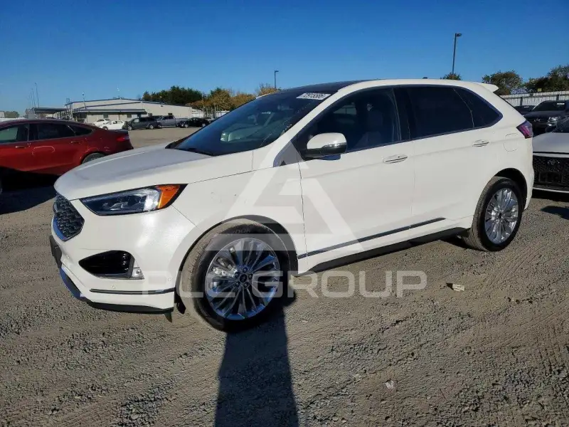 2020 Ford EDGE photo