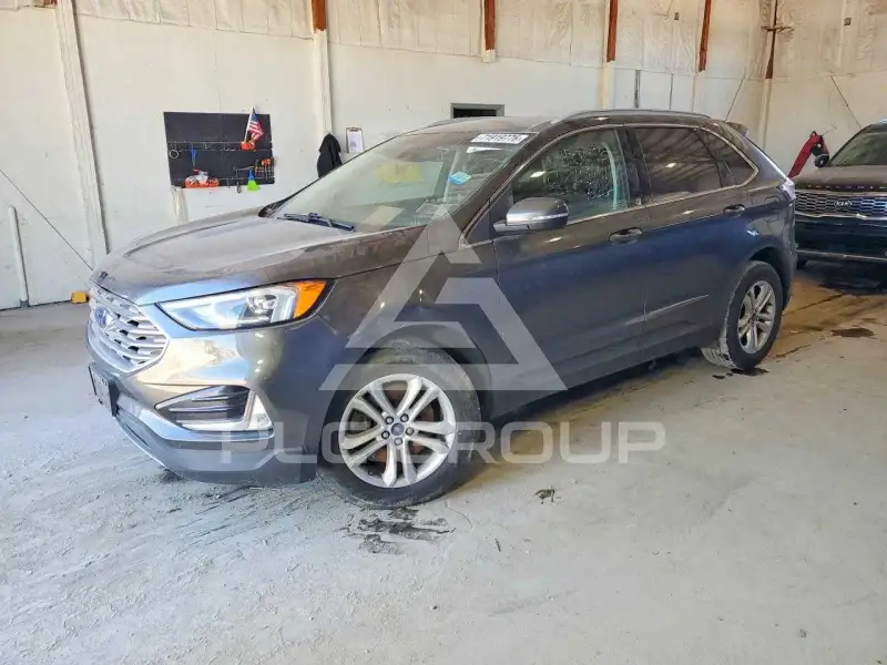 2020 Ford EDGE photo