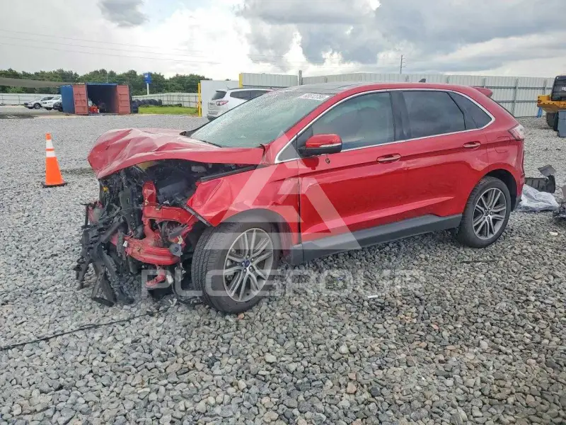 2020 Ford EDGE photo