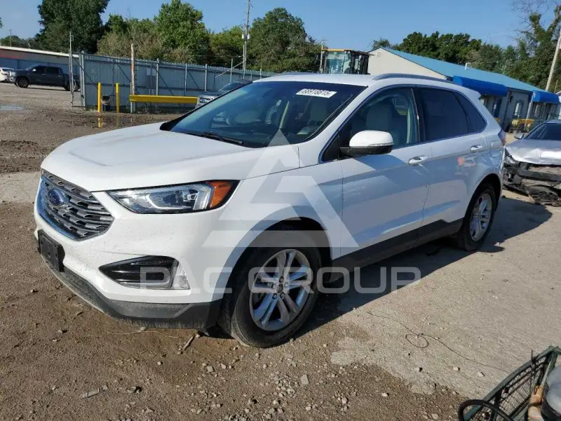 2020 Ford EDGE photo