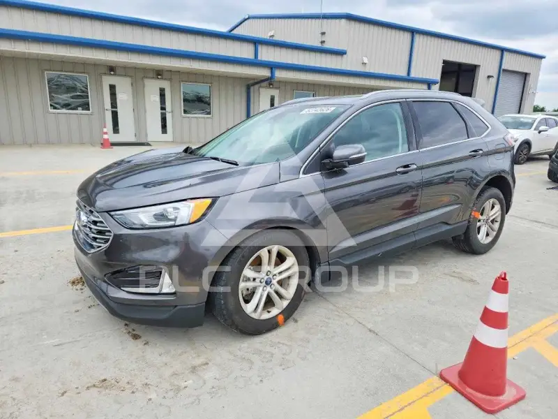 2020 Ford EDGE photo