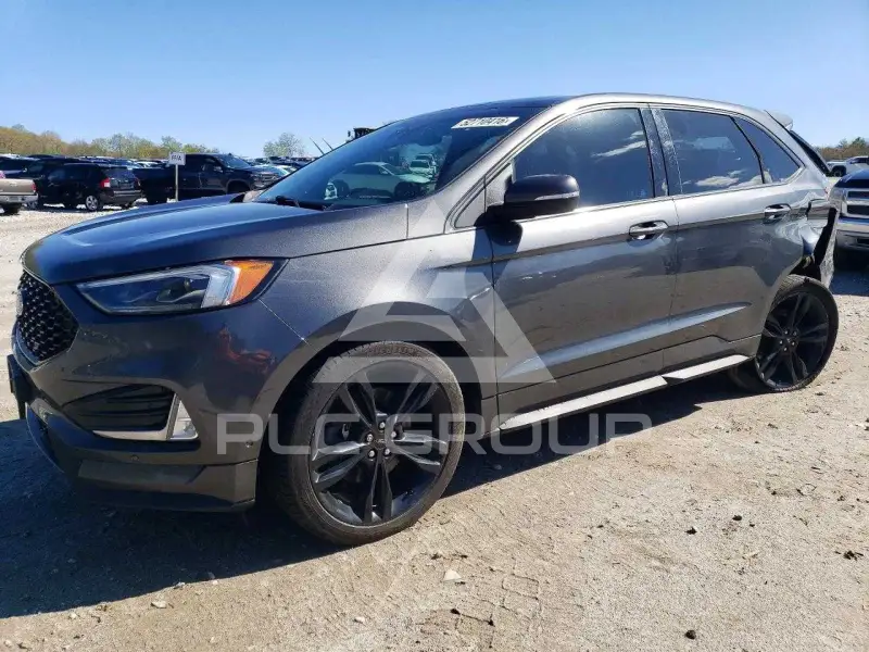 2020 Ford EDGE photo