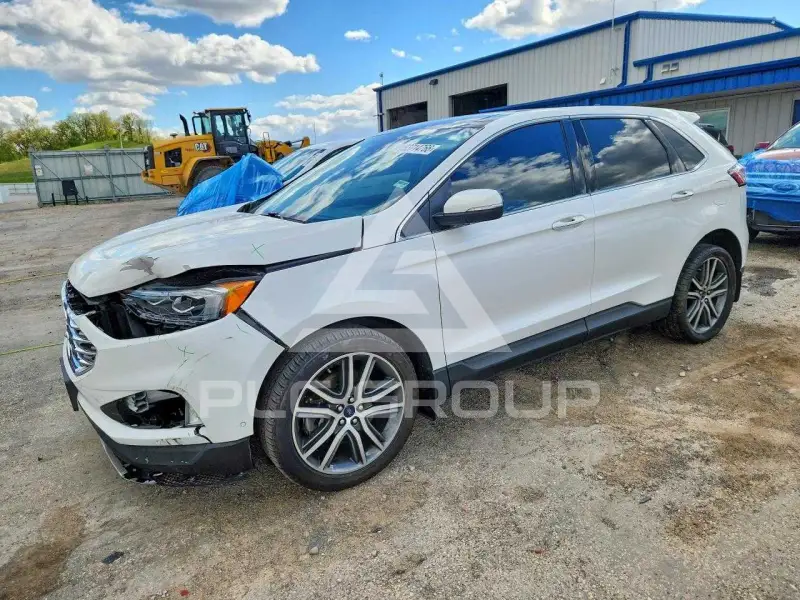 2020 Ford EDGE photo