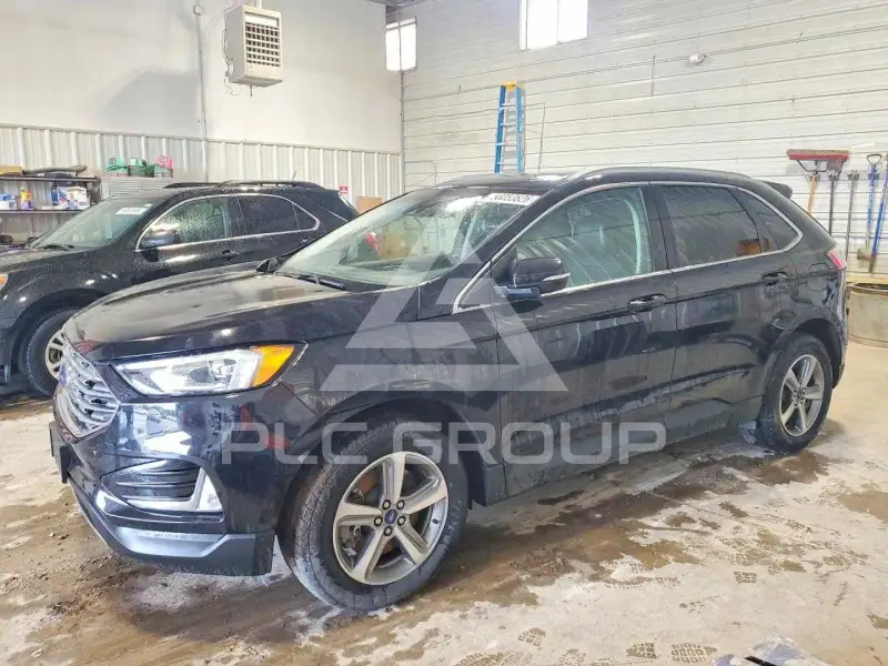 2020 Ford EDGE photo