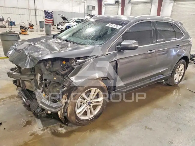 2020 Ford EDGE photo